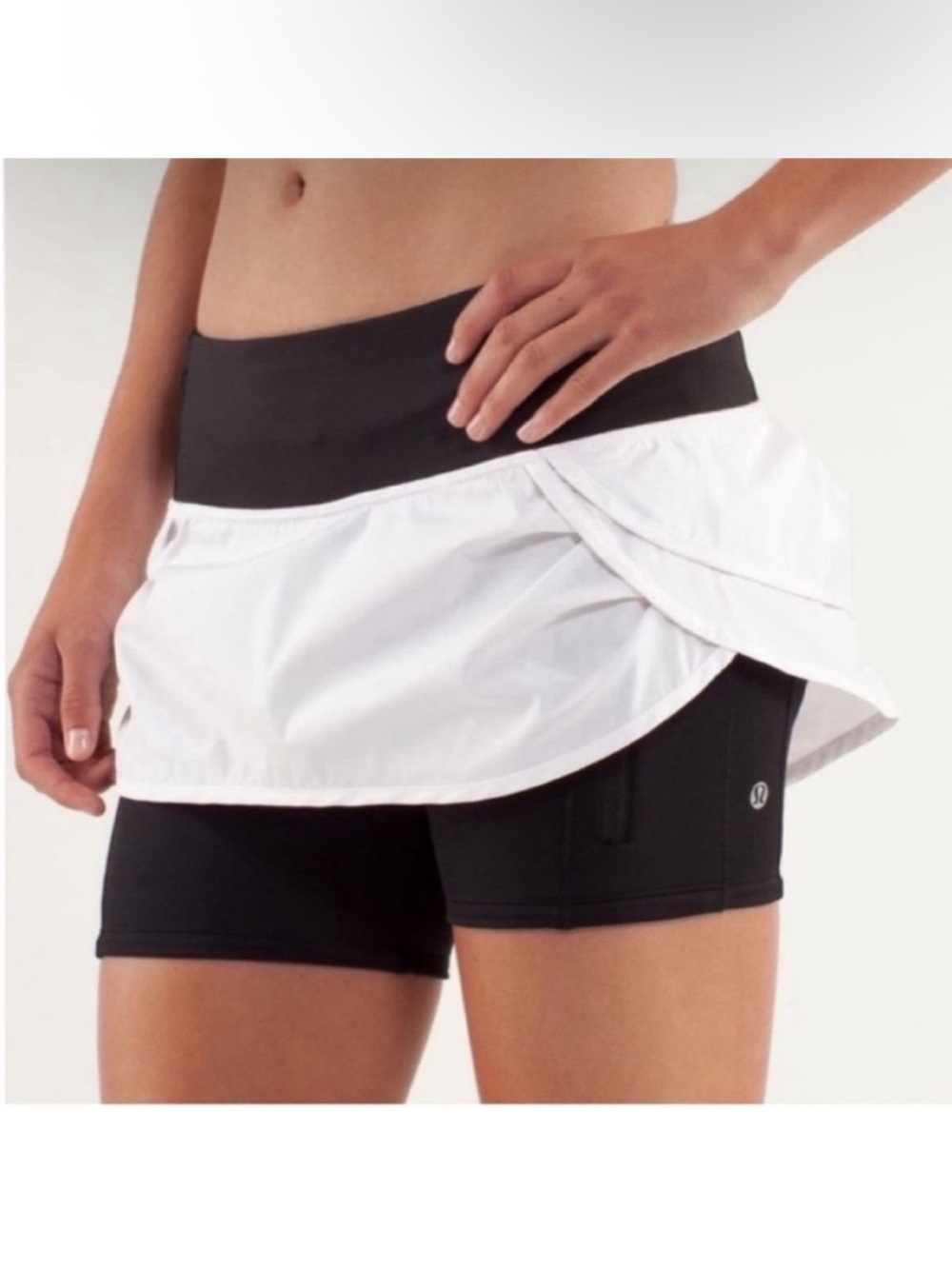 Lululemon Black and White Run Speed Squad Skirt Skort